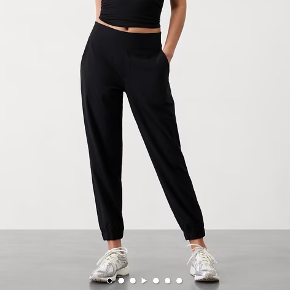 Athleta Brooklyn Heights Jogger - Black Sz 10 NWT